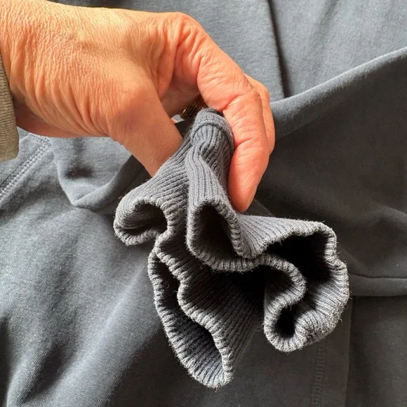 Gymshark Crest Hoodie Navy Blue Size Large - Picture 8 of 15